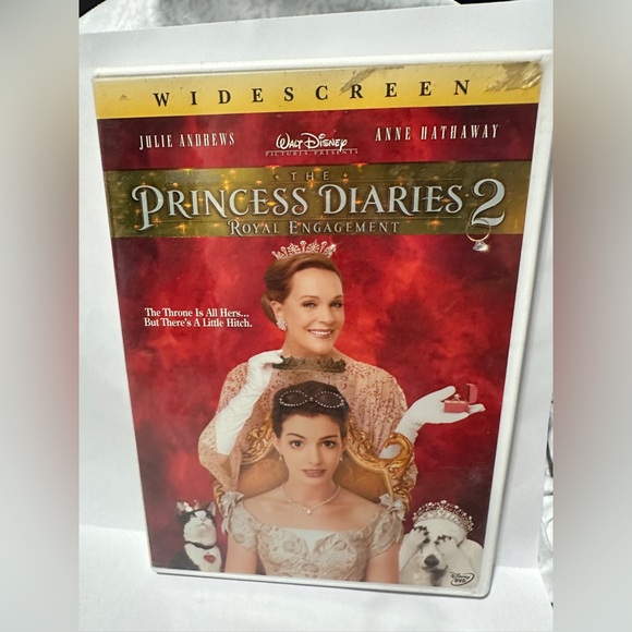 Unlock Your Inner Princess with the Princess Diaries 2 Royal Engagement - Picture 1 of 3